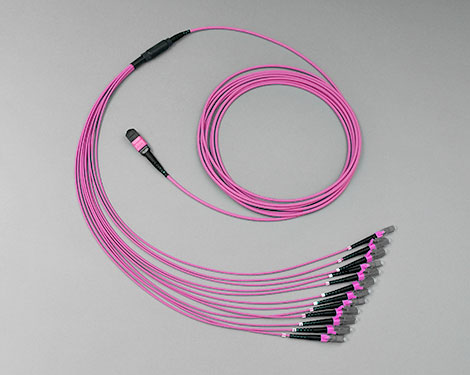 Fanout, MTP®/MPO female-8xLCPC, 50/125µm OM4, 7.5m