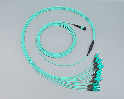 Fanout, MTP®/MPO male-8xSCPC, 50/125µm OM3, 3.0m