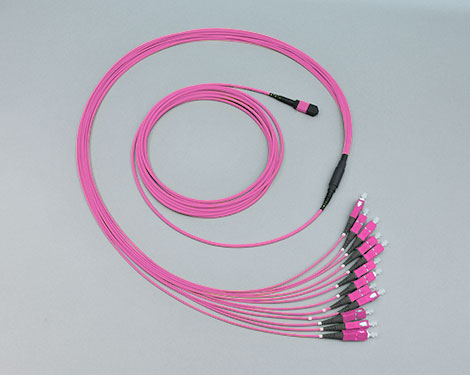 Fanout, MTP®/MPO male-8xSCPC, 50/125µm OM4, 3.0m