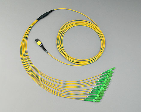 Fanout, MTP®/MPO APC male-8xLCAPC, 9/125µm, 7.5m