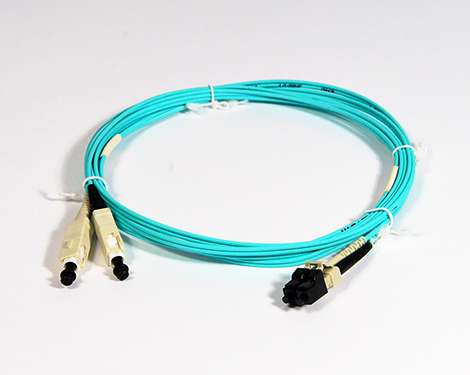 Fig.8 Patchkabel duplex LCPC-SCPC 50/125µm OM3 2.5m