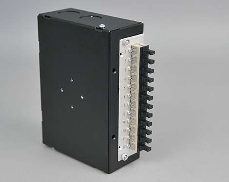 Hutschienen Box, Stahl, 4 x SCPC, OM1