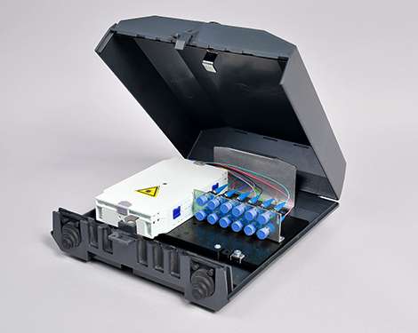 Venus-Box mit Schloss, 4 x FCPC, 50/125µm OM4
