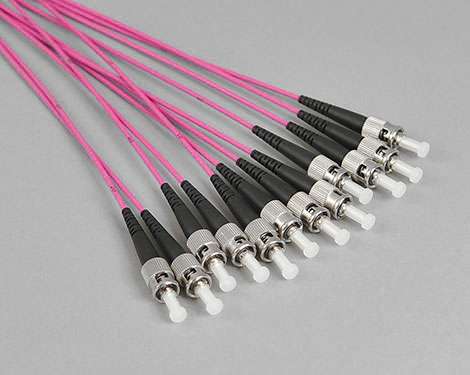 Steckermontage Breakout, 2.0mm, 12 x STPC, 50/125µm OM4