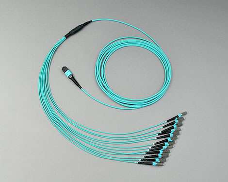 Fanout, MTP®/MPO male-8xLCPC, 50/125µm OM3, 3.0m