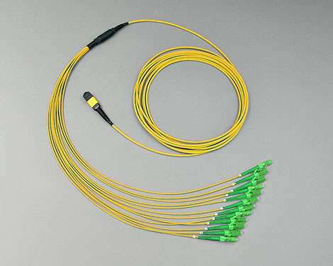 Fanout, MTP®/MPO APC female-12xLCAPC, 9/125µm, 10.0m
