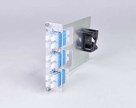 Einschubmodul 7TE, 24 x LCPC, SM, mit Bügel (6xLCPC quad)